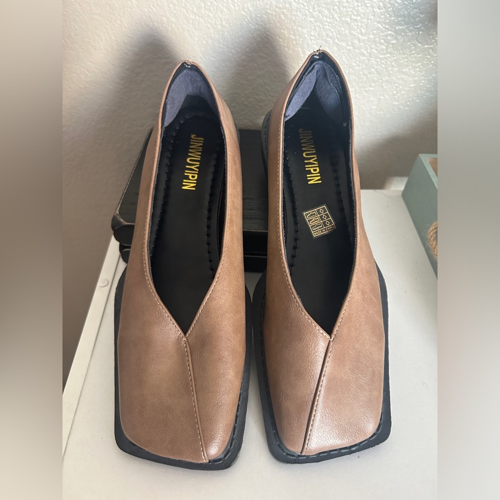 JINWUYIPIN NWOT Tan square toe flat Shoes size 255 (1.5)
